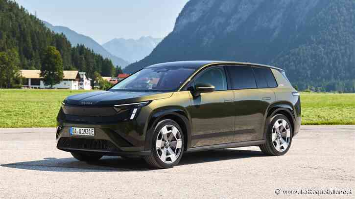 Škoda Peaq, l’ammiraglia elettrica. Sette posti e oltre 600 km di autonomia – FOTO