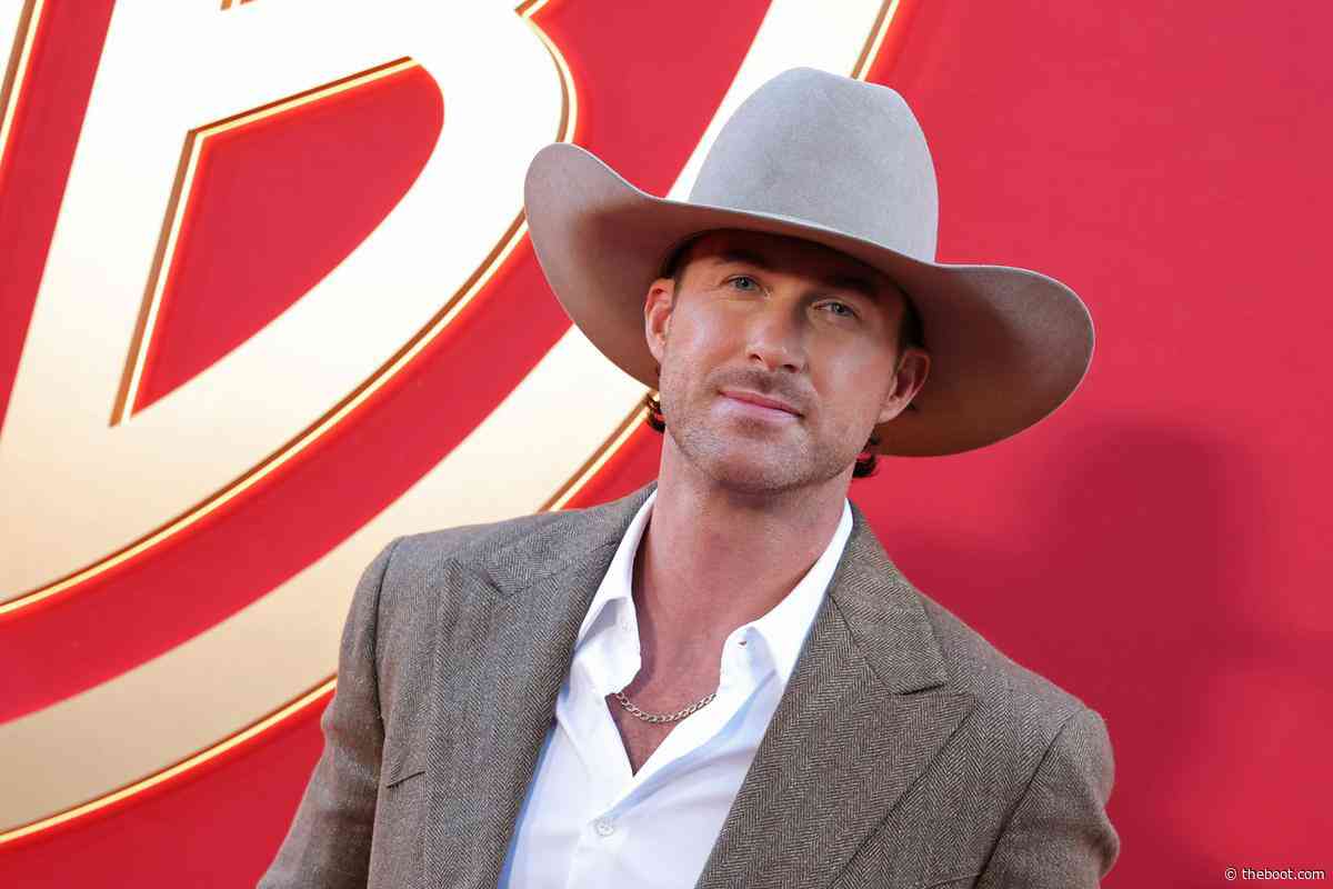 Riley Green Says He’s Not Trying to Be the Next Morgan Wallen