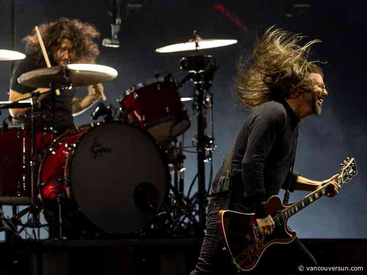Concert Review: Foo Fighters serve up 30 years of crowd-pleasers