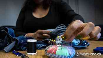 Edmontonians learn to mend clothes and stitch their way to sustainability