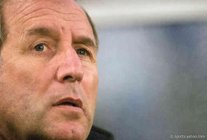 Barcelona legend takes aim at Real Madrid over referee complaints: ‘The most benefited team’
