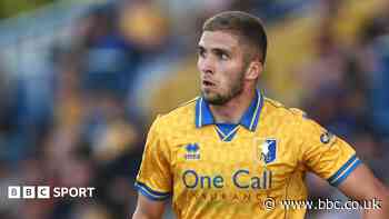 Dodgson 'let everyone down' with red card - Clough