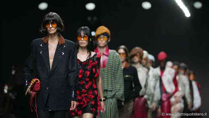 Milano Fashion Week 2026 al via, giro d’affari da 219 milioni di indotto: da Beckham a Madonna, tutti i vip attesi. Ma i sindacati lanciano l’allarme: “Perse 3 mila imprese in un anno, la cassa integrazione cresce”