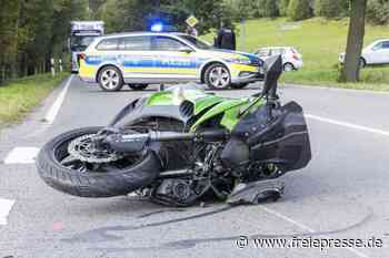 Unfall mit Motorrad im Erzgebirge – B 95 stundenlang gesperrt
