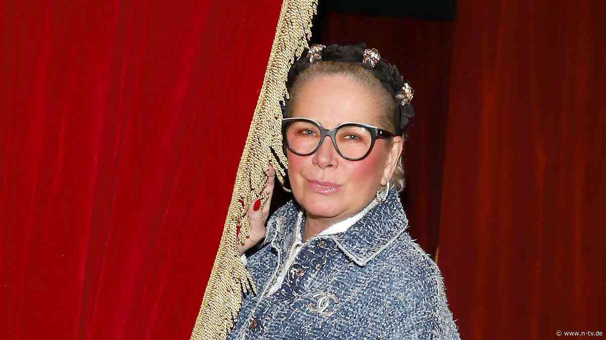 "Krasse Lungenentzündung": Claudia Effenberg berichtet von "Horror-Eingriff" im Krankenhaus