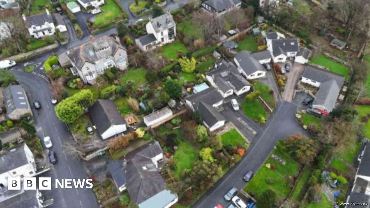 Quake villager thought 'ironing board had fallen over'