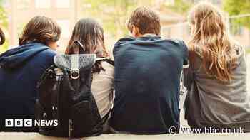 New youth hubs will have mental health support
