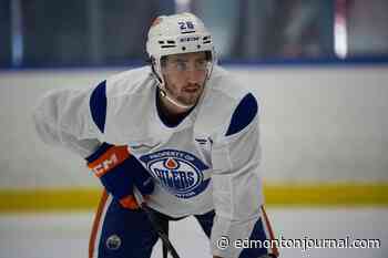 Edmonton Oilers beat out two Stanley Cup champs in battle to sign bargain forward