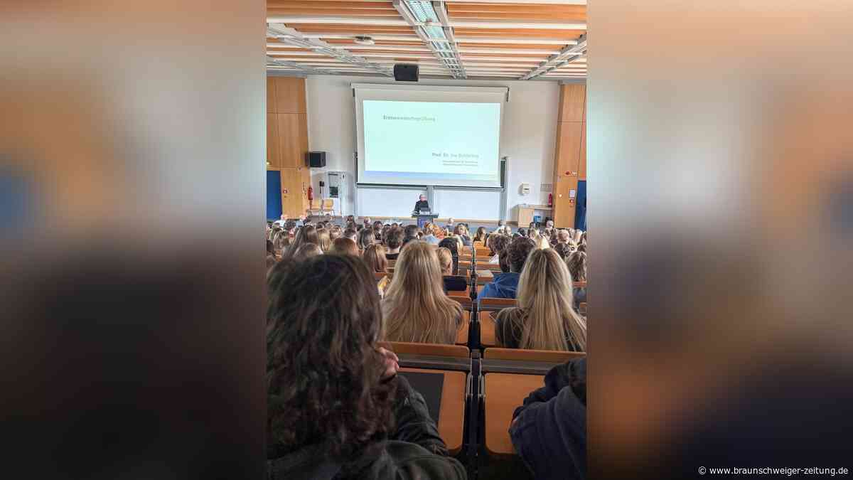 Campus top, ein Punkt stört: Erstis über die Ostfalia in Salzgitter