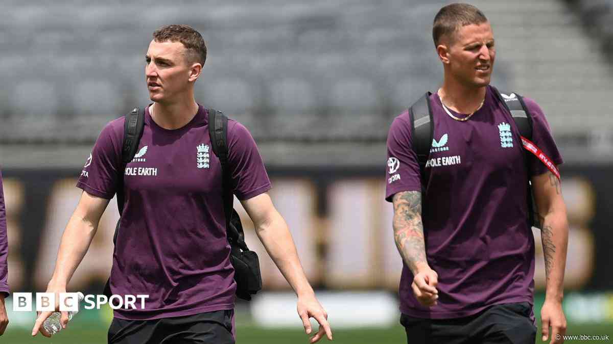 Carse needs time away, says 'good mate' Brook