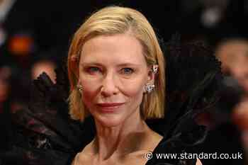 Cate Blanchett asks audience to stop ‘spoiling’ National Theatre show by filming