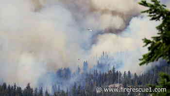 2 killed in helicopter crash while battling wildfire in Yosemite