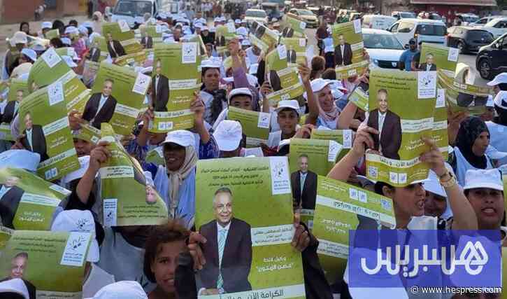 بنعلي يتسلم "نداء نساء سيدي سليمان"