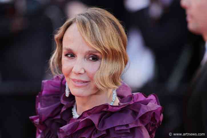Art Basel Paris Unveils Highlights, With ‘Emily in Paris’ Star Philippine Leroy-Beaulieu to Organize Oh La La! Initiative