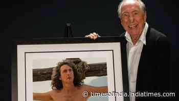Eric Idle says he wants to be buried in Provence after surviving cancer.