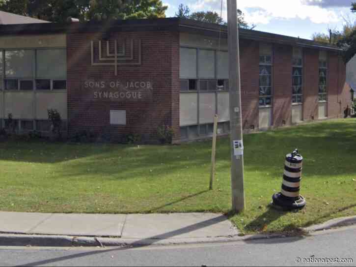 Witnesses recount confusion, gunshots, smell of gun powder during Belleville synagogue shooting