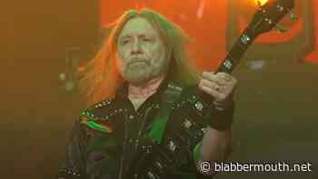 JUDAS PRIEST's IAN HILL To Miss London Concert After Injuring Tendon In His Left Arm; Temporary Replacement Announced