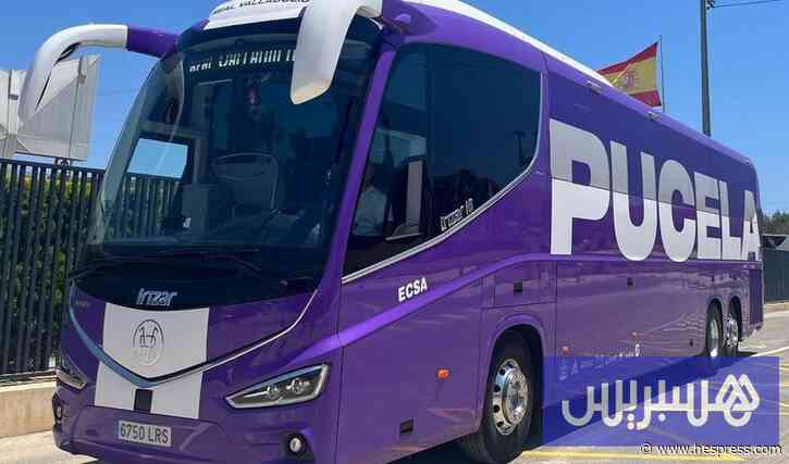 شاب مغربي يختبئ أسفل حافلة نادي بلد الوليد للعبور إلى إسبانيا