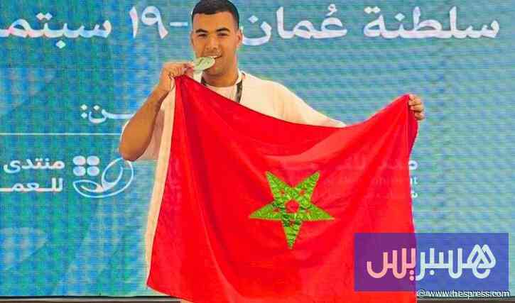 طالب مغربي يحقق التميز بسلطنة عُمان