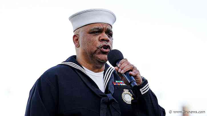 Navy veteran’s national anthem performance earns ‘best ever’ praise as he shares message of unity