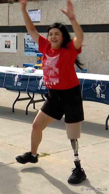 Terry Fox a 'hero' to Sask. woman who lost leg to cancer