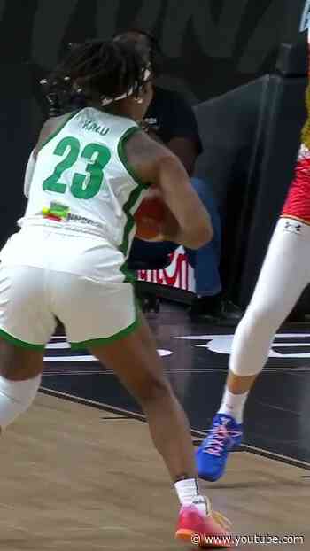THIS is what I mean by an ELITE pick-and-roll 🤌 #FIBAWWC