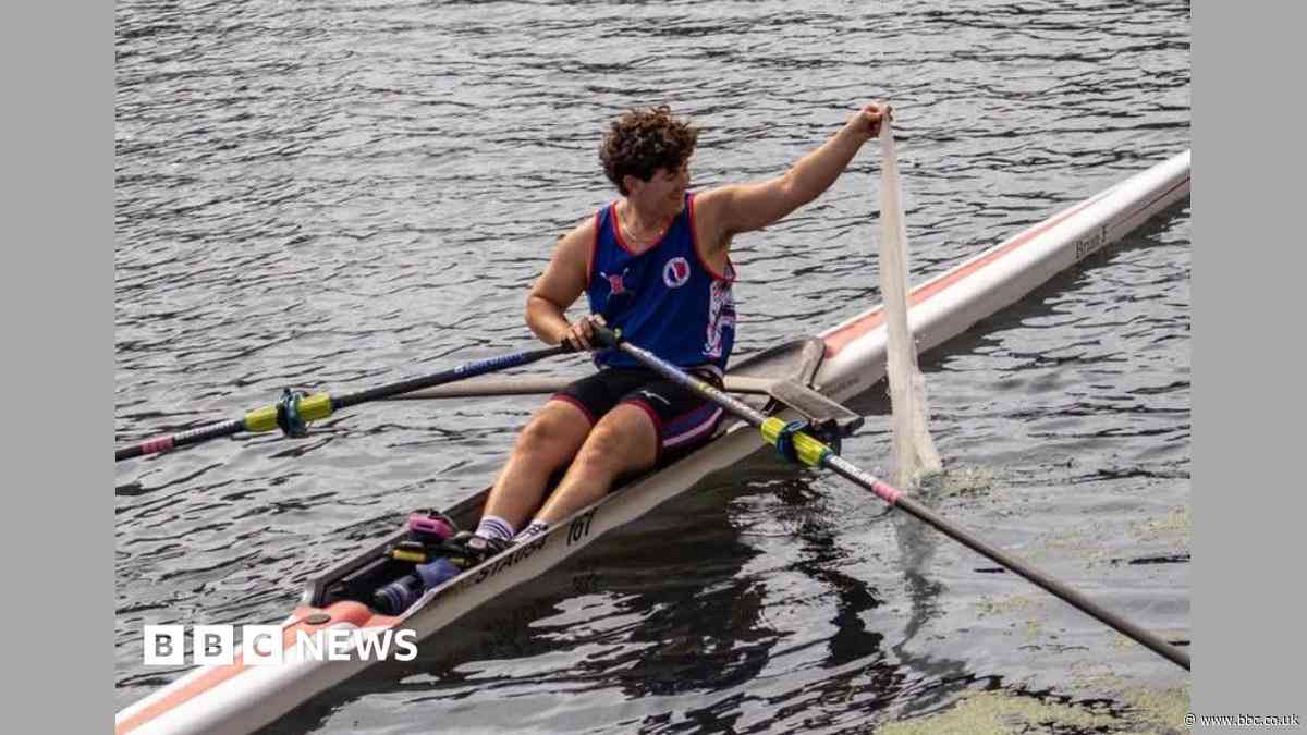 Bride's veil saved by rower after it blows away