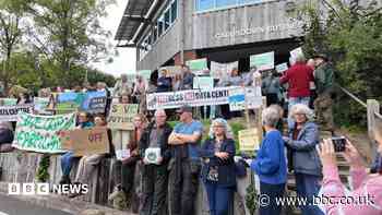Data centre will be 'blot' on landscape, say protesters