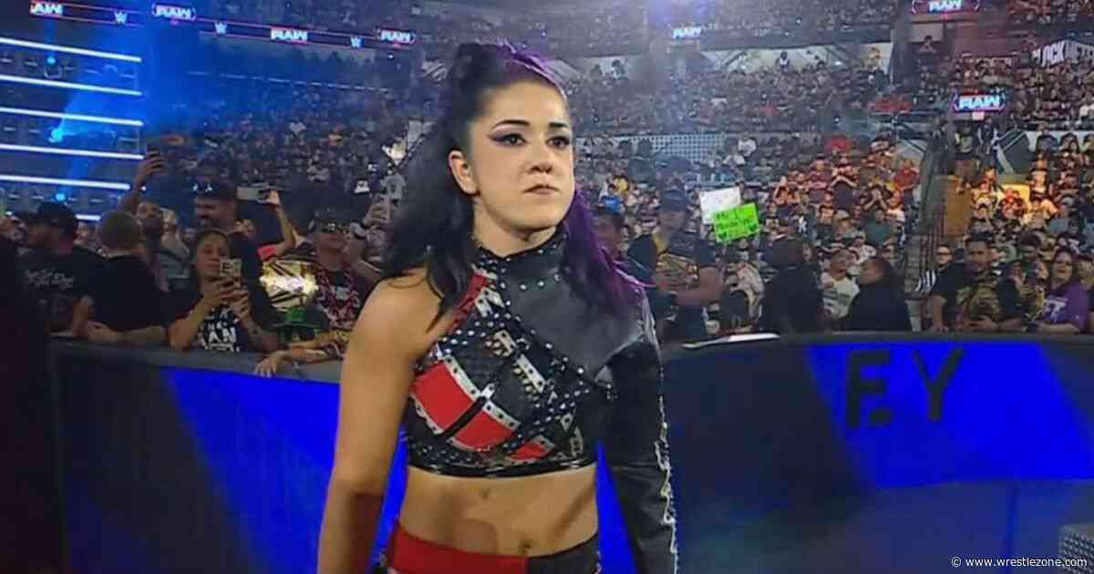 Bayley Returns to WWE Ring but Gets a Surprisingly Cold Reaction From Live Crowd