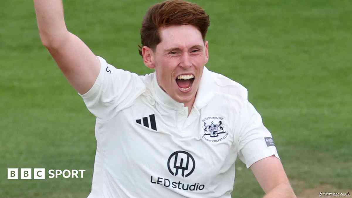 Bowler Hayes makes permanent Gloucestershire move