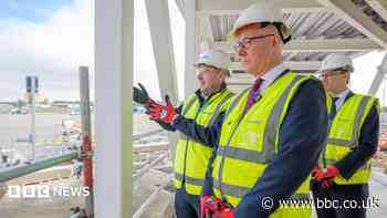 Edinburgh Airport to expand terminal in &pound;500m investment plan