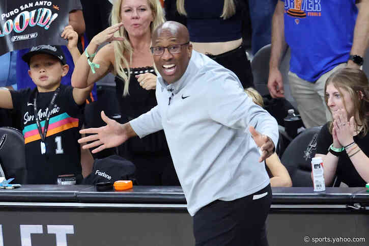 Knicks have Mike Brown’s new replay ‘challenge guy’ after Jordan Brink left for Bulls