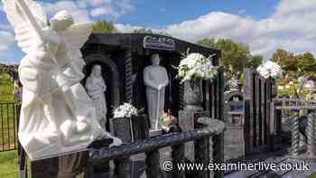 Huge new 30-tonne 9ft memorial next to 'King of Sheffield' tomb sparks fury
