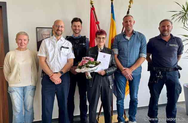 POL-OF: Fast 15 Jahre im Freiwilligen Polizeidienst: Verabschiedung von Frau Annemarie Oster