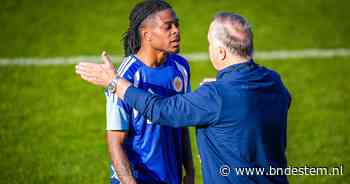 Dick Advocaat reageert laconiek op afzeggen Sontje Hansen bij Curaçao: ‘Had hij maar z’n best moeten doen’