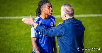 Dick Advocaat reageert laconiek op afzeggen Sontje Hansen bij Curaçao: ‘Had hij maar z’n best moeten doen’