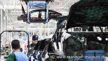 Mercedes-Benz: Produktionsvorstand droht mit Schließung von zwei Werken