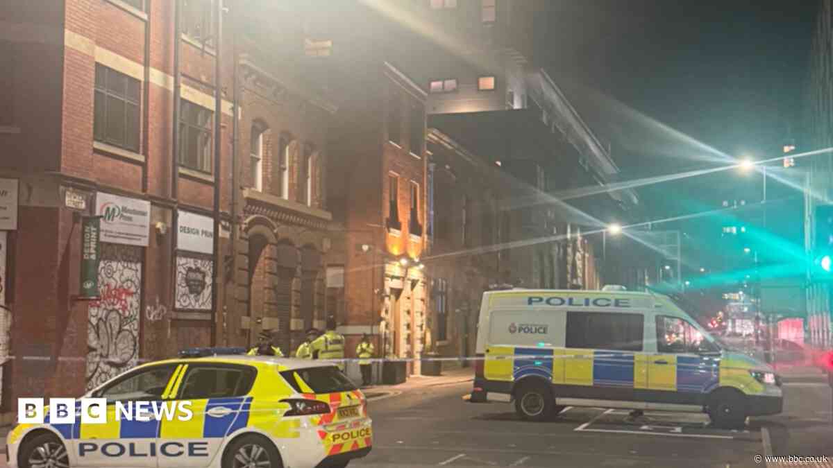 Two arrested in counter-terror swoop, say police