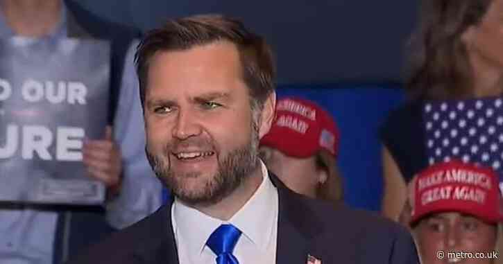JD Vance has a tumbleweed moment after bizarre joke falls flat during speech