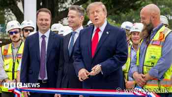 Major US outlets boycott shared Trump coverage in protest at media ban