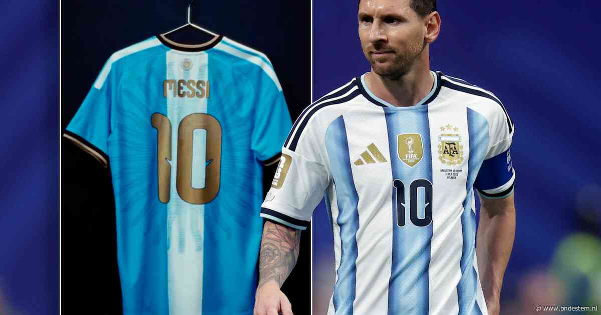 Lionel Messi onthult het shirt voor zijn laatste interland voor Argentinië