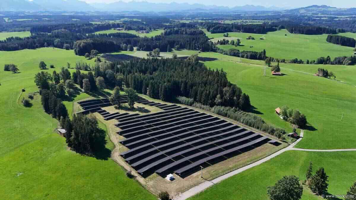 Nach vielen Schwierigkeiten: Fünf-Millionen-Euro-Solarpark am Netz