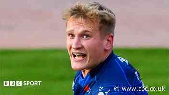Huddersfield sign Wakefield's Tate on two-year deal