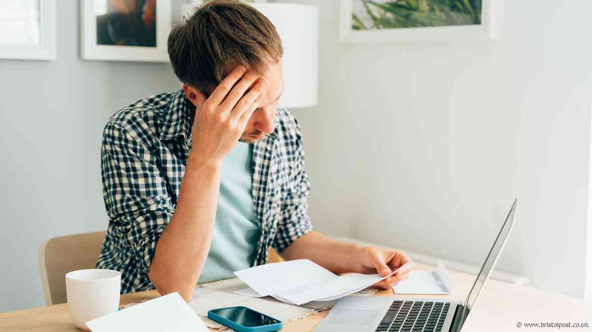 HMRC offering cash top ups for DWP Universal Credit claimants