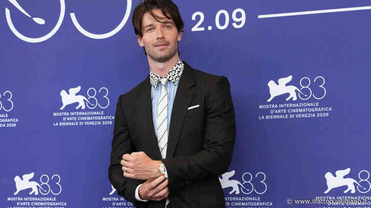 “Tra cento anni probabilmente saremo tutti morti e caduti nell’oblio. Nessuno si ricorderà di nulla, perché sprechiamo tempo ad occuparcene?”: parla Patrick Schwarzenegger