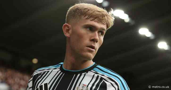 Lewis Hall sends transfer message to Man Utd after signing Newcastle contract