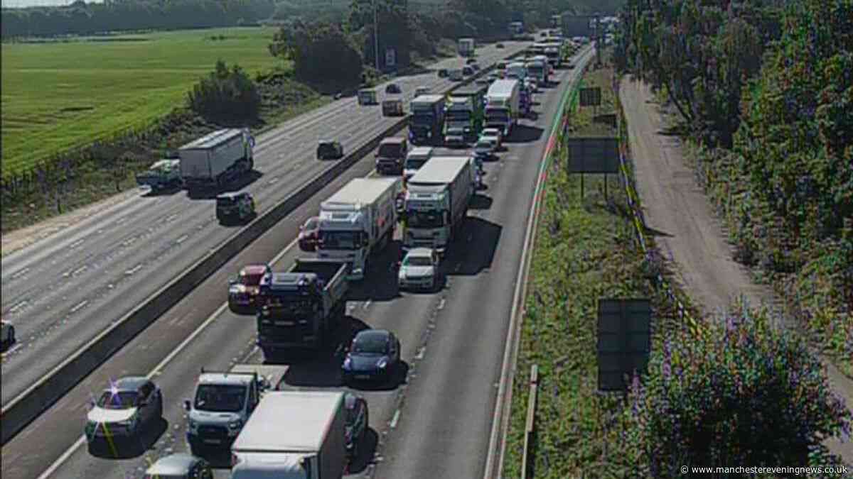 M62 traffic LIVE as lanes shut on motorway after 'multi-vehicle crash'