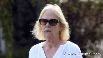 '90s star who played TV's most overbearing mom on iconic teen drama seen on rare outing in LA... can you guess who?