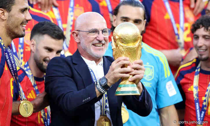 Luis de la Fuente signs new historic Spain contract after World Cup success