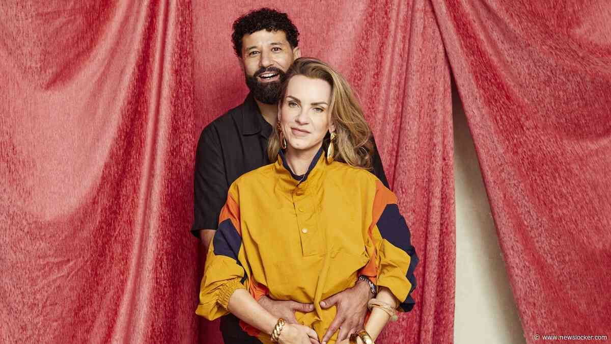 Tess (40) en Adham (41) vonden elkaar via een datingapp: ’Ik viel al voor haar stem voordat ik haar had gezien’